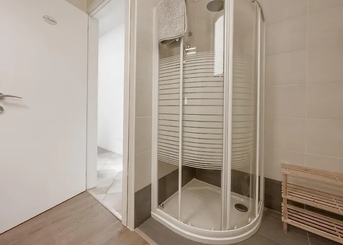 Realkasa Carro 7 Apartman *